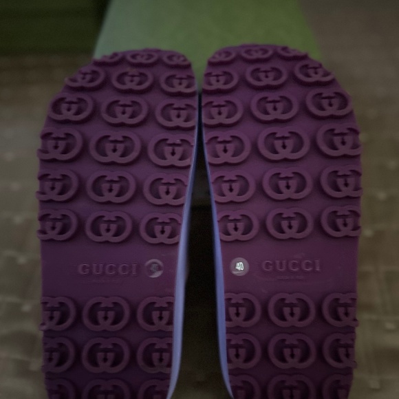 Gucci Platform Slide - Picture 2 of 3